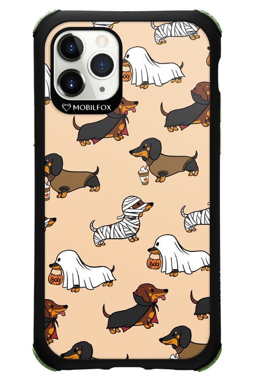 Scary Dachshund - Apple iPhone 11 Pro