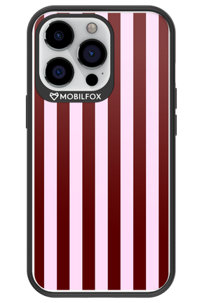 Circus Romance - Apple iPhone 13 Pro