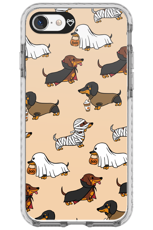 Scary Dachshund - Apple iPhone 8