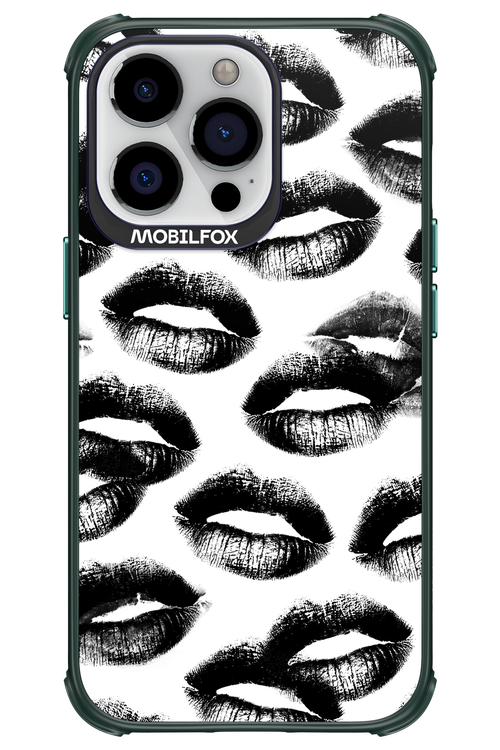 Ghost Kiss - Apple iPhone 13 Pro