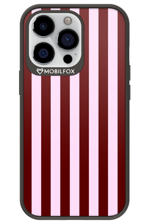 Circus Romance - Apple iPhone 13 Pro