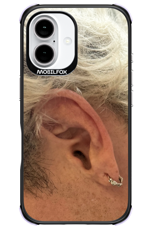 Ear - Apple iPhone 16