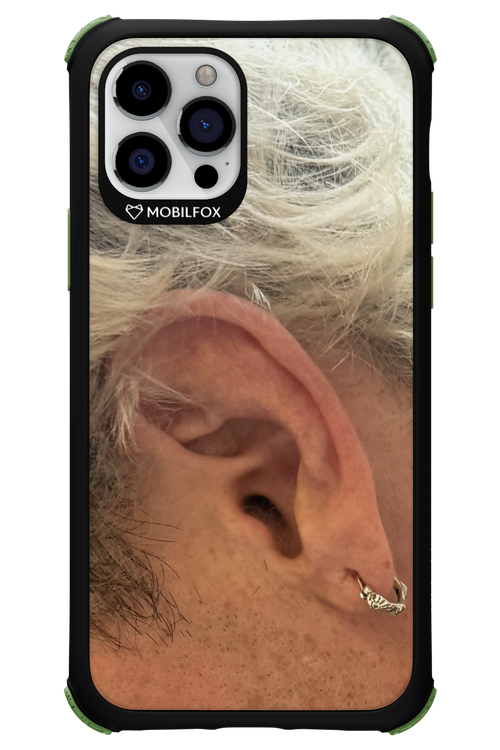 Ear - Apple iPhone 12 Pro