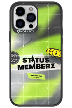 Status Memberz - Apple iPhone 13 Pro Max
