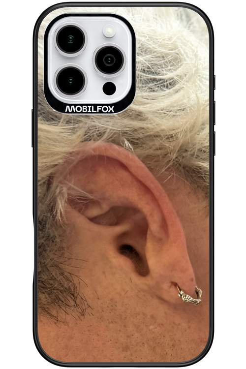 Ear - Apple iPhone 16 Pro Max