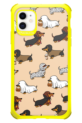 Scary Dachshund - Apple iPhone 11