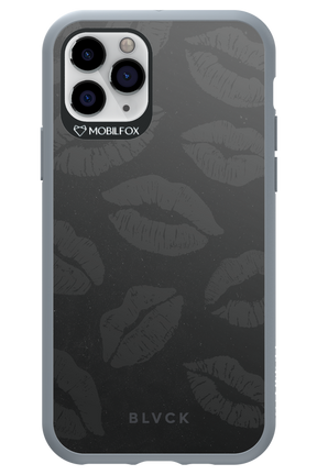 Dark Lips - Apple iPhone 11 Pro